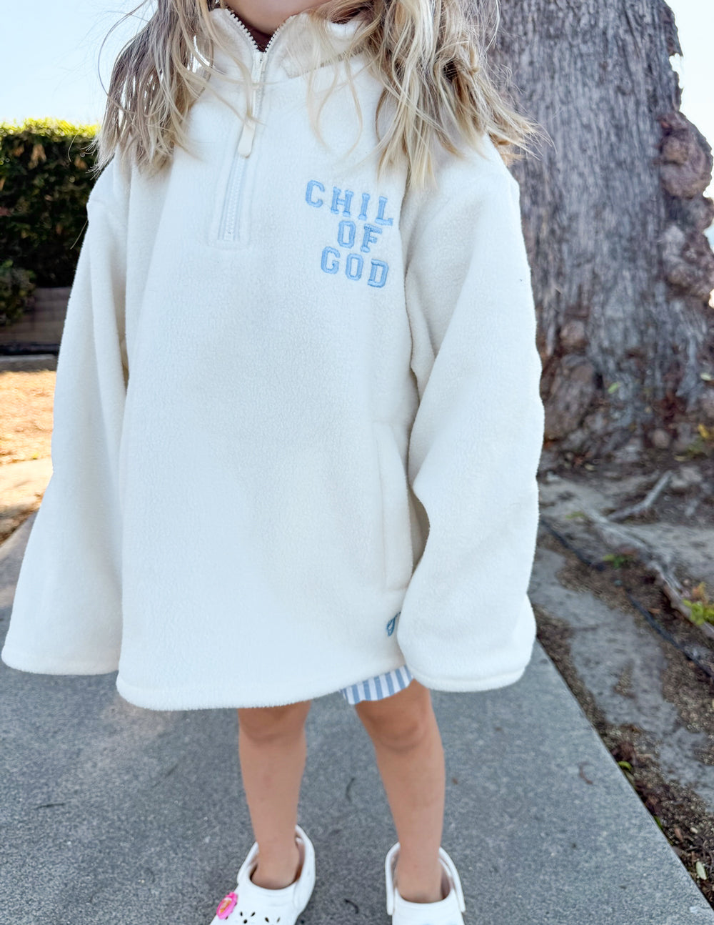 Child-of-God-Fleece-Kids-Pullover_08.jpg