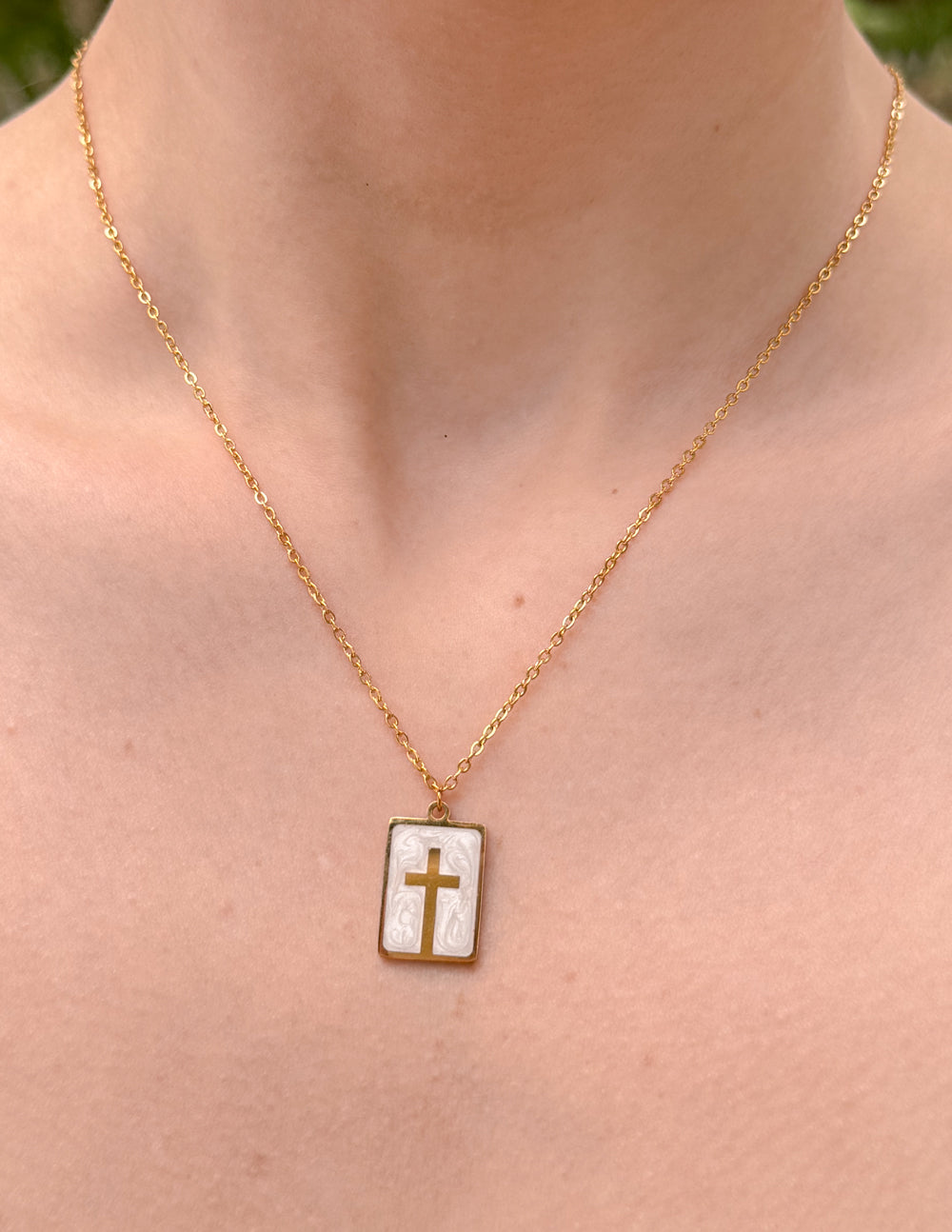 Enamel-Cross-Necklace_02.jpg