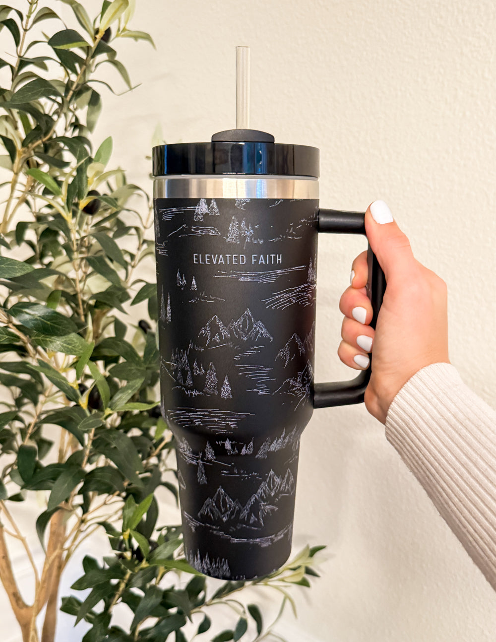 Mountainscape-40-oz-Tumbler_03.jpg