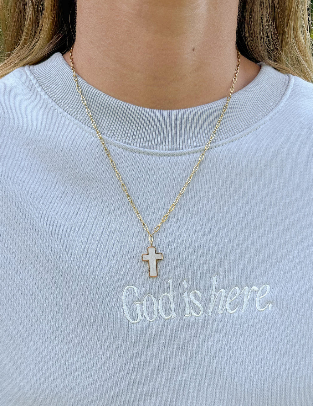 White-Enamel-Cross-Necklace_05.jpg